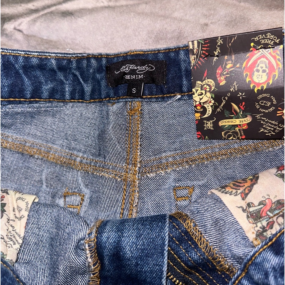 Ed Hardy Jean Shorts - Picture 4 of 5